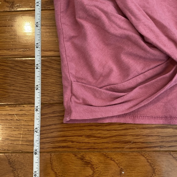 Cropped twisted top - Picture 2 of 8